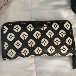 Fossil wallet.